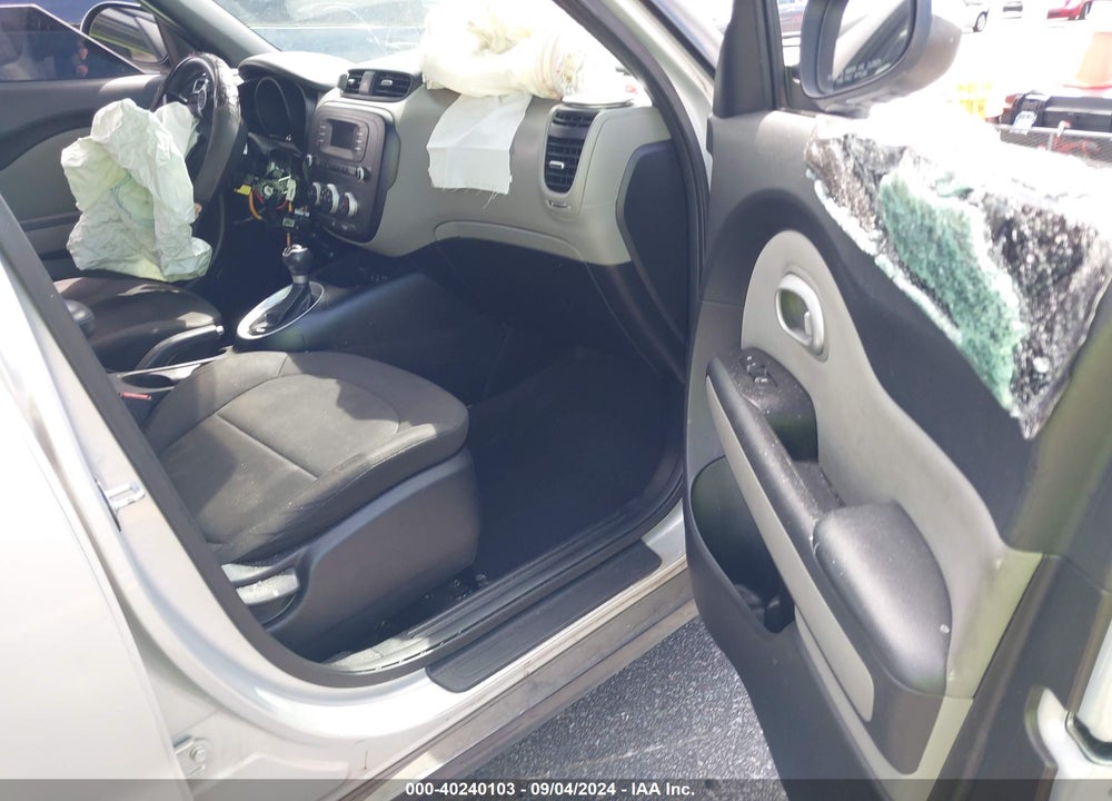 2014 KIA SOUL VIN: KNDJN2A27E7705698