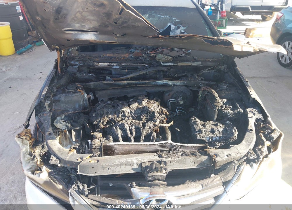 2014 HYUNDAI SONATA VIN: 5NPEC4AC9EH916411