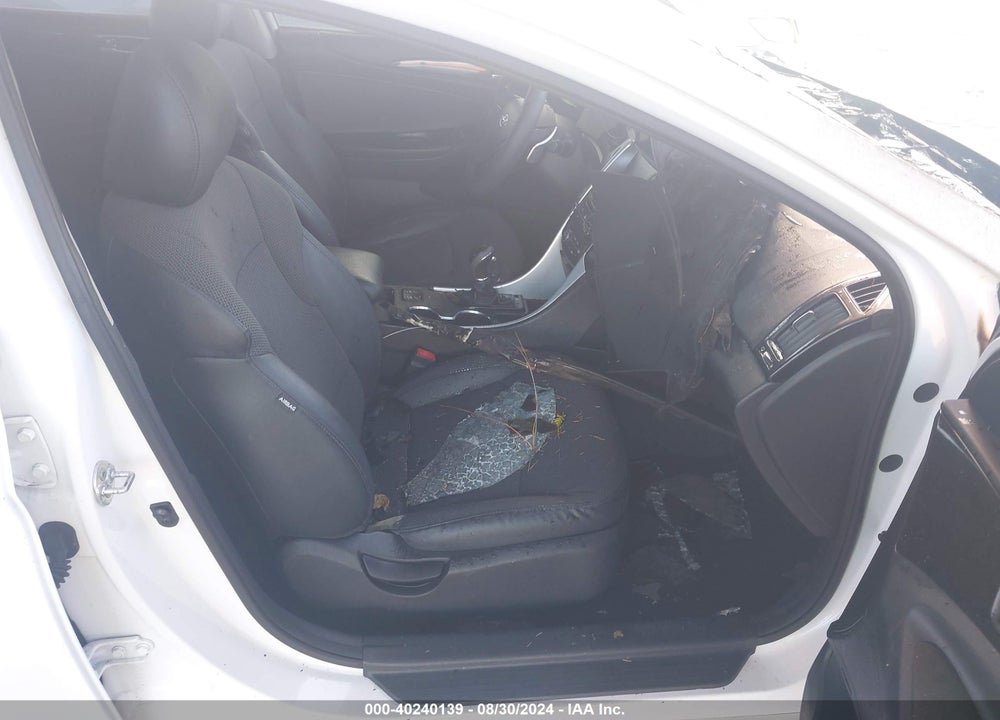 2014 HYUNDAI SONATA VIN: 5NPEC4AC9EH916411