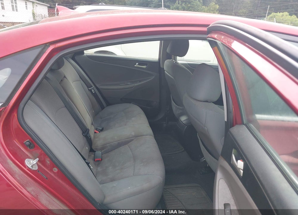 2014 HYUNDAI SONATA GLS VIN: 5NPEB4AC2EH938351