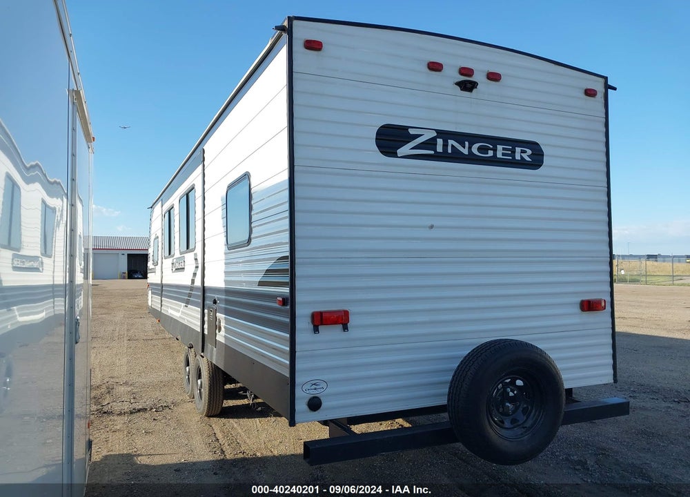2021 CROSSROADS ZINGER ZT328S VIN: 4YDT29027MS372018
