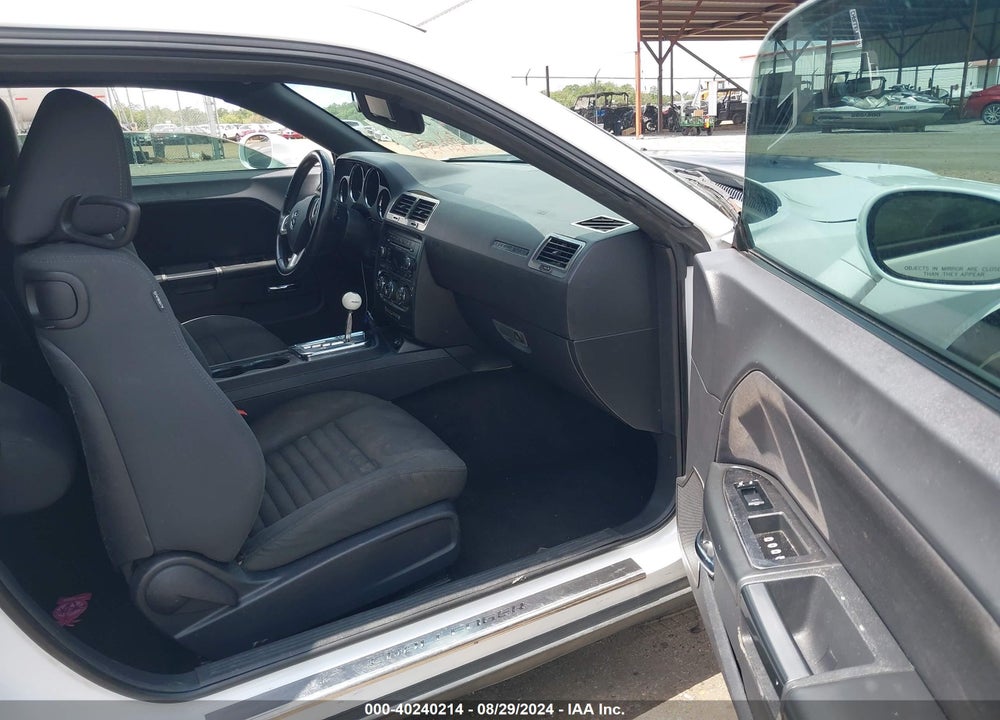 2013 DODGE CHALLENGER SXT VIN: 2C3CDYAG2DH562550