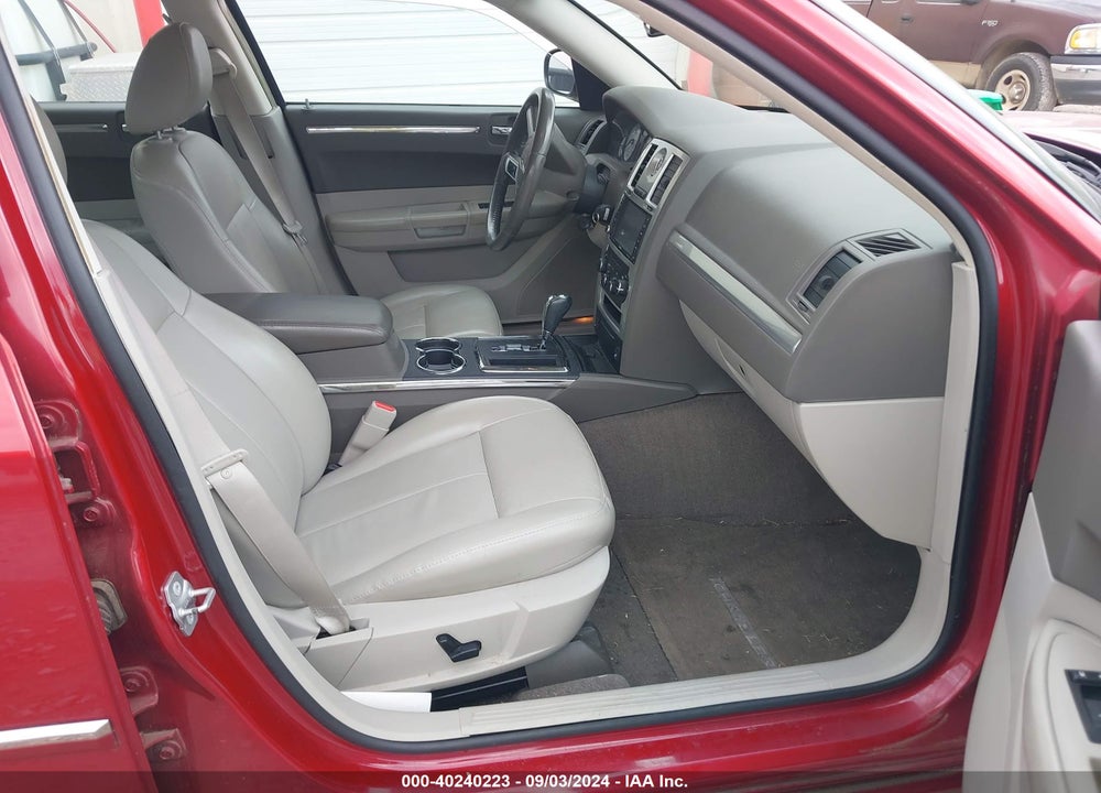 2010 CHRYSLER 300 TOURING/SIGNATURE SERIES/EXECUTIVE SERIES VIN: 2C3CA5CV1AH112435