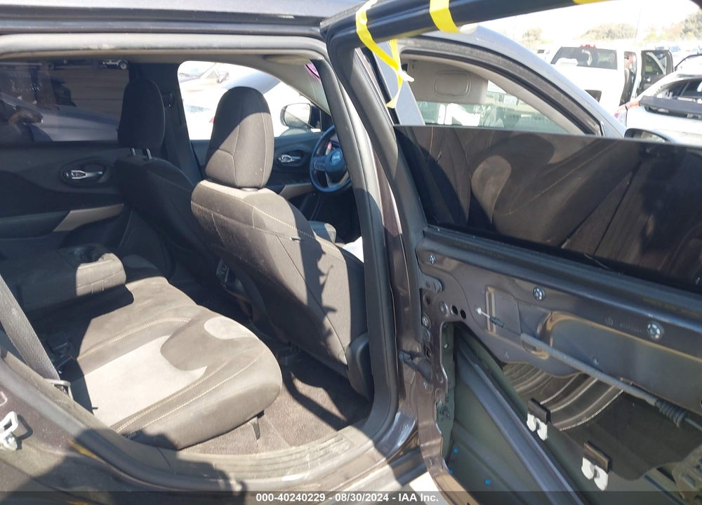 2017 JEEP CHEROKEE ALTITUDE FWD VIN: 1C4PJLAB3HW661818