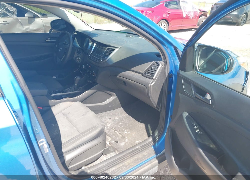 2017 HYUNDAI TUCSON VIN: KM8J23A41HU526963