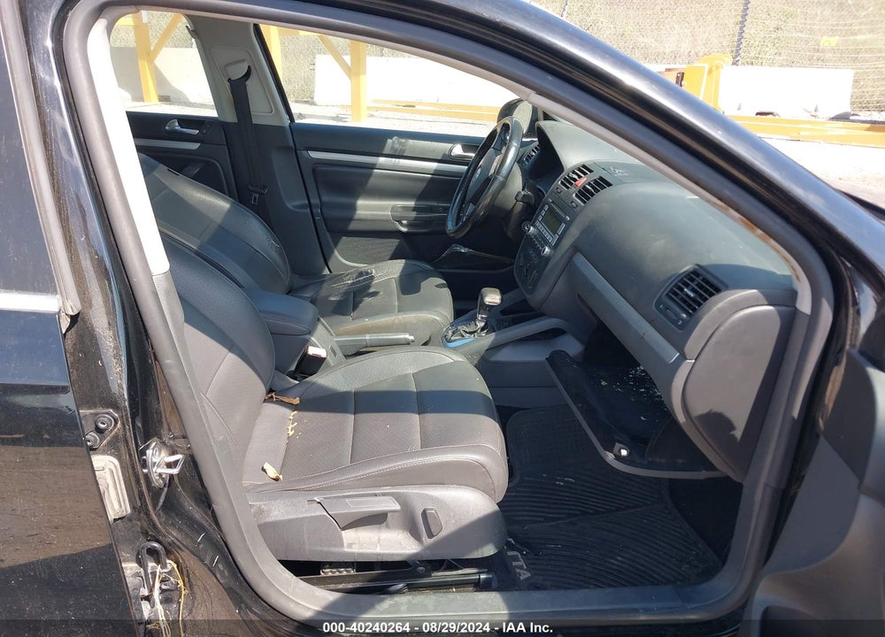 2009 VOLKSWAGEN JETTA SE VIN: 3VWRM71K49M129323