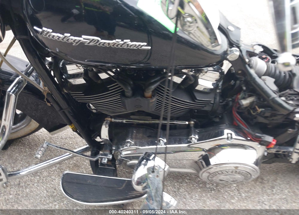 2018 HARLEY-DAVIDSON FLDE DELUXE VIN: 1HD1YCJ15JC057217