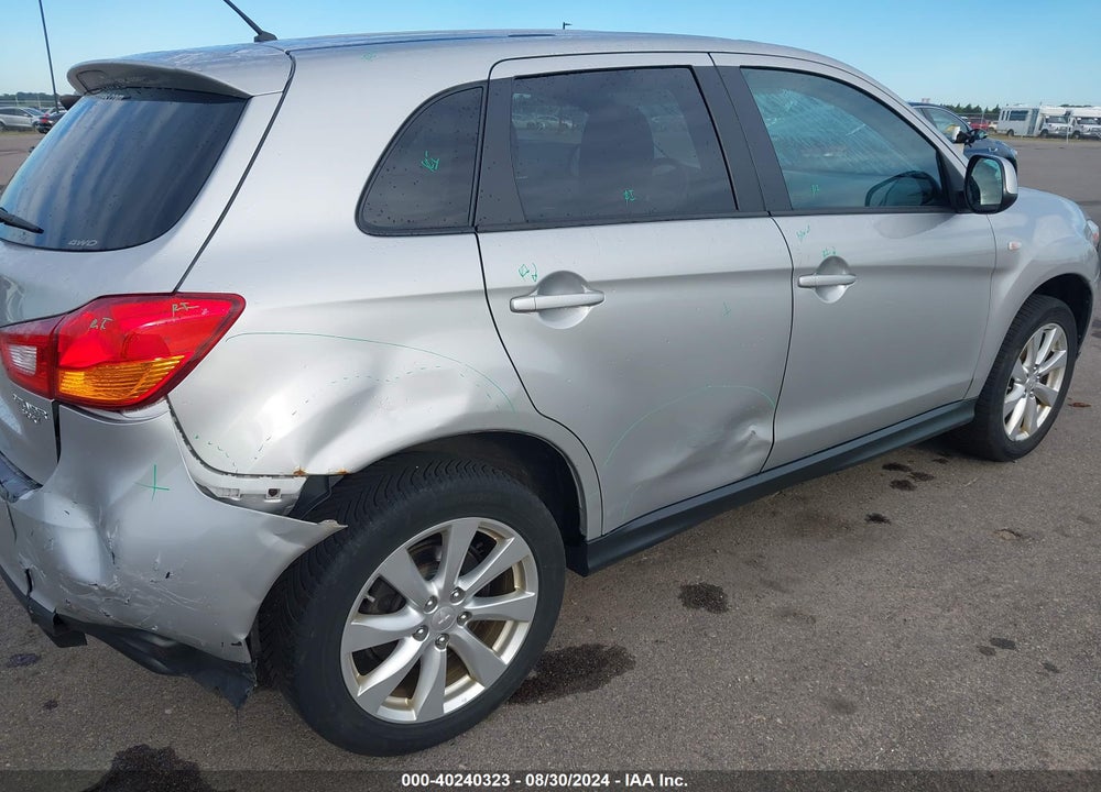 2015 MITSUBISHI OUTLANDER SPORT ES VIN: 4A4AR3AU9FE040627