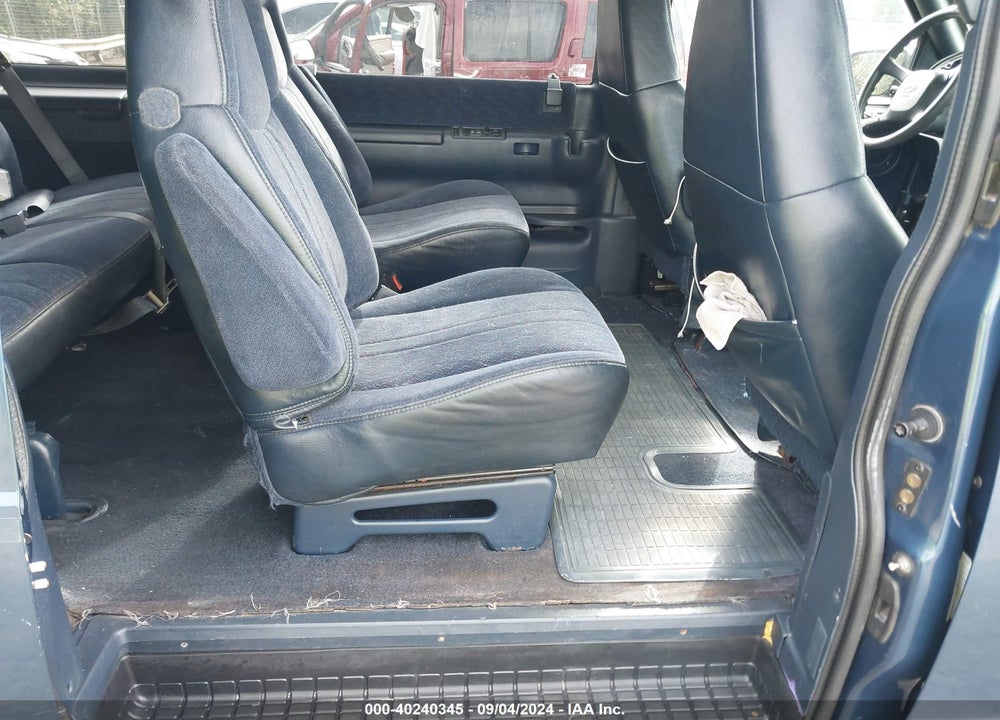 2000 CHEVROLET ASTRO VIN: 1GNDM19W1YB119802