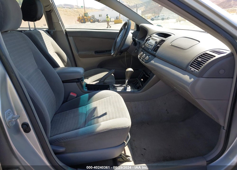 2005 TOYOTA CAMRY LE VIN: 4T1BE32K65U082550