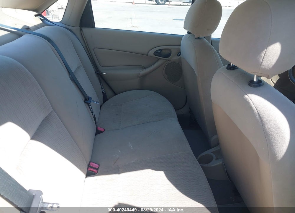 2000 FORD FOCUS SE VIN: 1FAFP3439YW386704