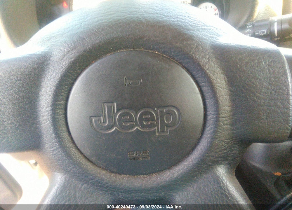 2004 JEEP LIBERTY VIN: 1J4GL48K54W155272