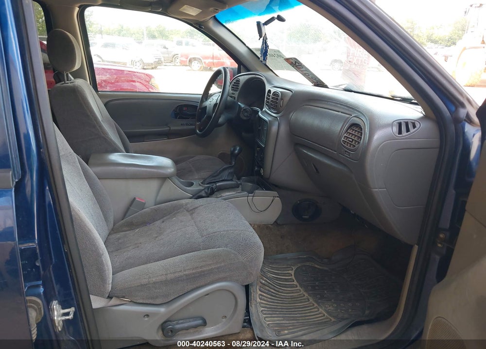 2004 CHEVROLET TRAILBLAZER LS/LT VIN: 1GNDS13S142302915