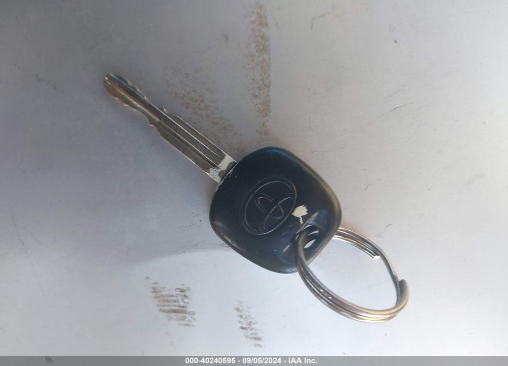 2010 TOYOTA COROLLA LE VIN: 1NXBU4EE0AZ169689