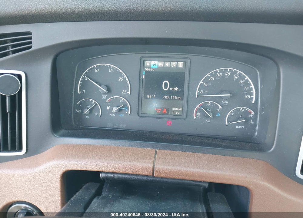 2018 FREIGHTLINER NEW CASCADIA 126 VIN: 3AKJHLDR2JSJW3849