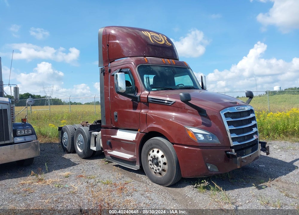 2018 FREIGHTLINER NEW CASCADIA 126 VIN: 3AKJHLDR2JSJW3849