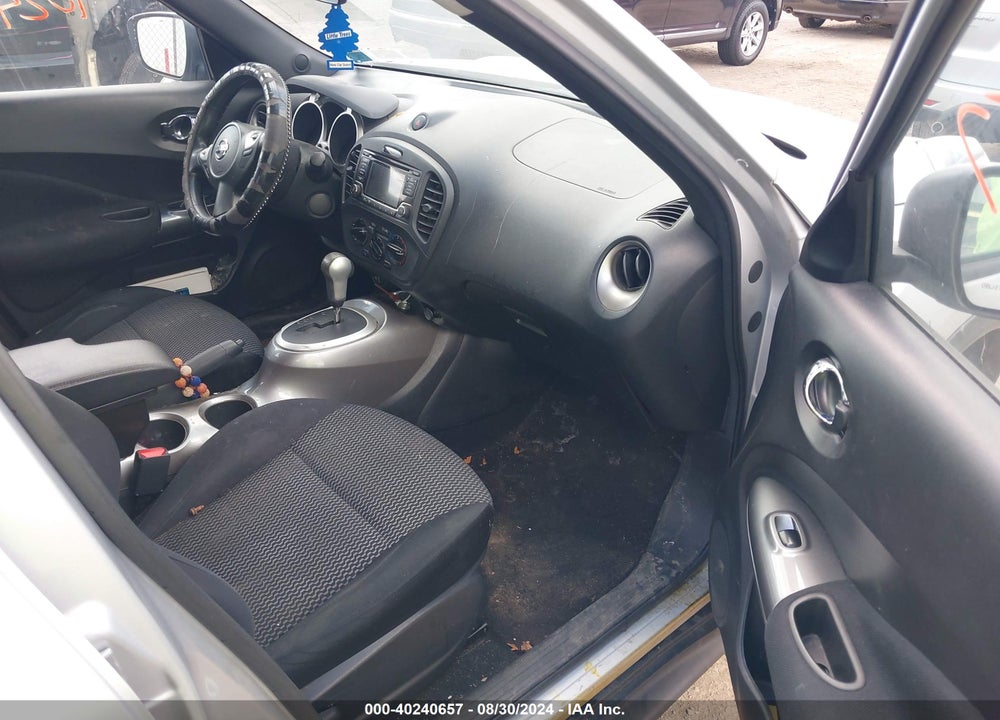 2015 NISSAN JUKE S VIN: JN8AF5MV7FT563760