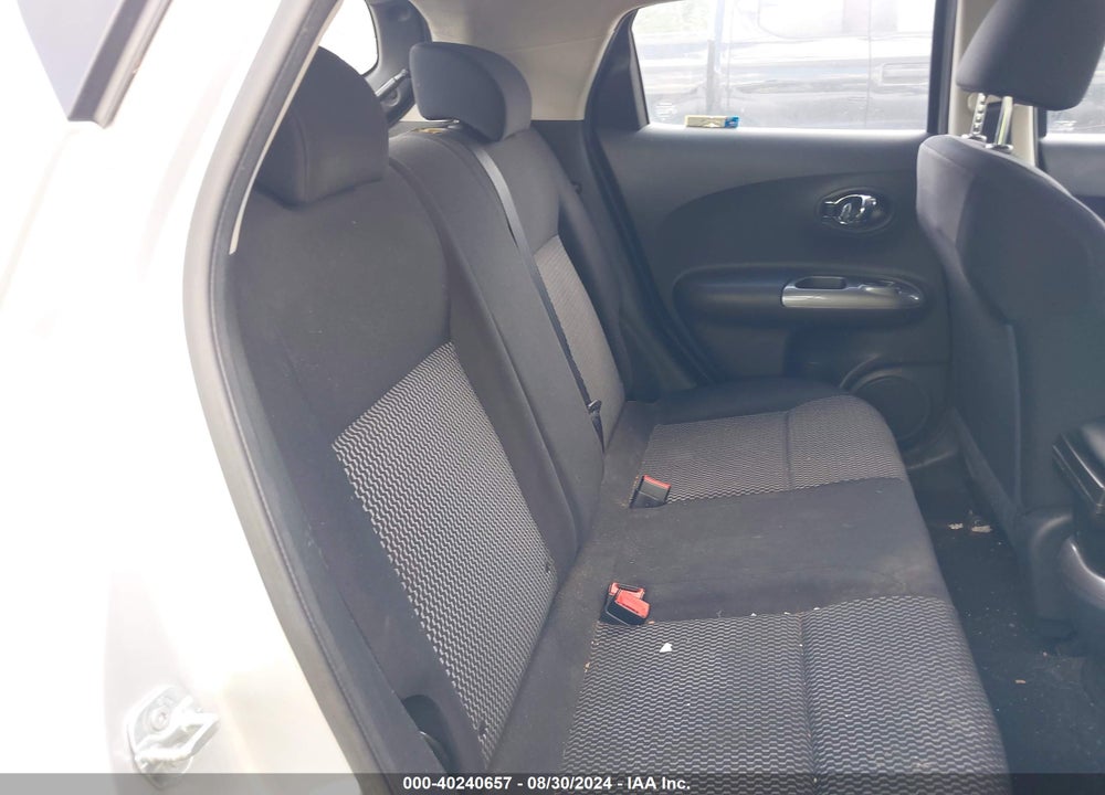 2015 NISSAN JUKE S VIN: JN8AF5MV7FT563760