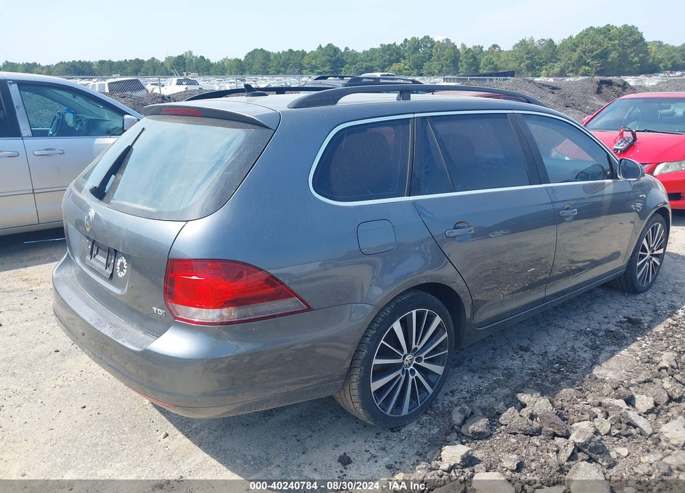 2014 VOLKSWAGEN JETTA SPORTWAGEN 2.0L TDI VIN: 3VWPL7AJ4EM620065