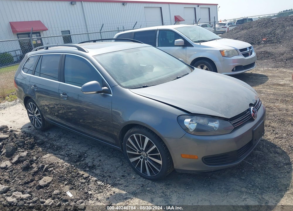 2014 VOLKSWAGEN JETTA SPORTWAGEN 2.0L TDI VIN: 3VWPL7AJ4EM620065