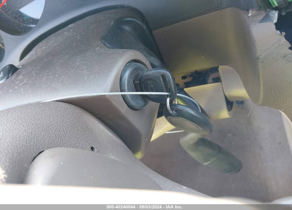 2010 CHEVROLET TAHOE LT VIN: 1GNMCBE35AR204417