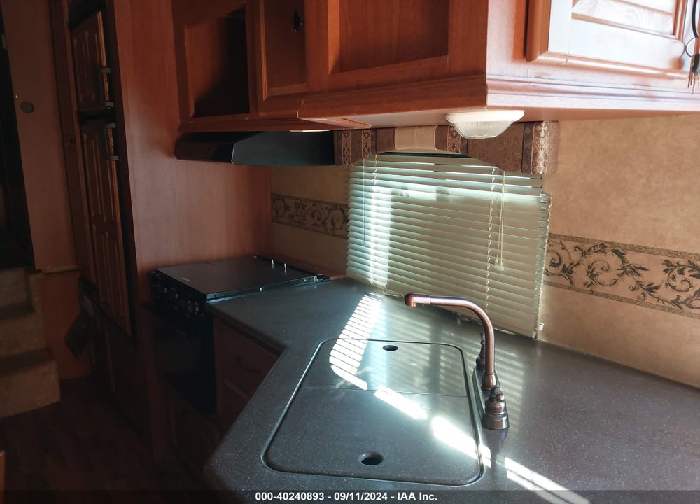 2011 HEARTLAND RV OTHER VIN: 5SFRG2927BE228874