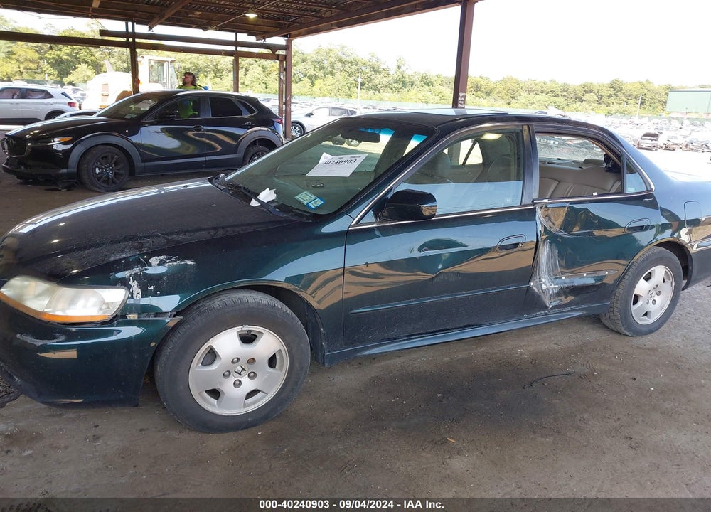2001 HONDA ACCORD 3.0 EX VIN: 1HGCG16531A072714