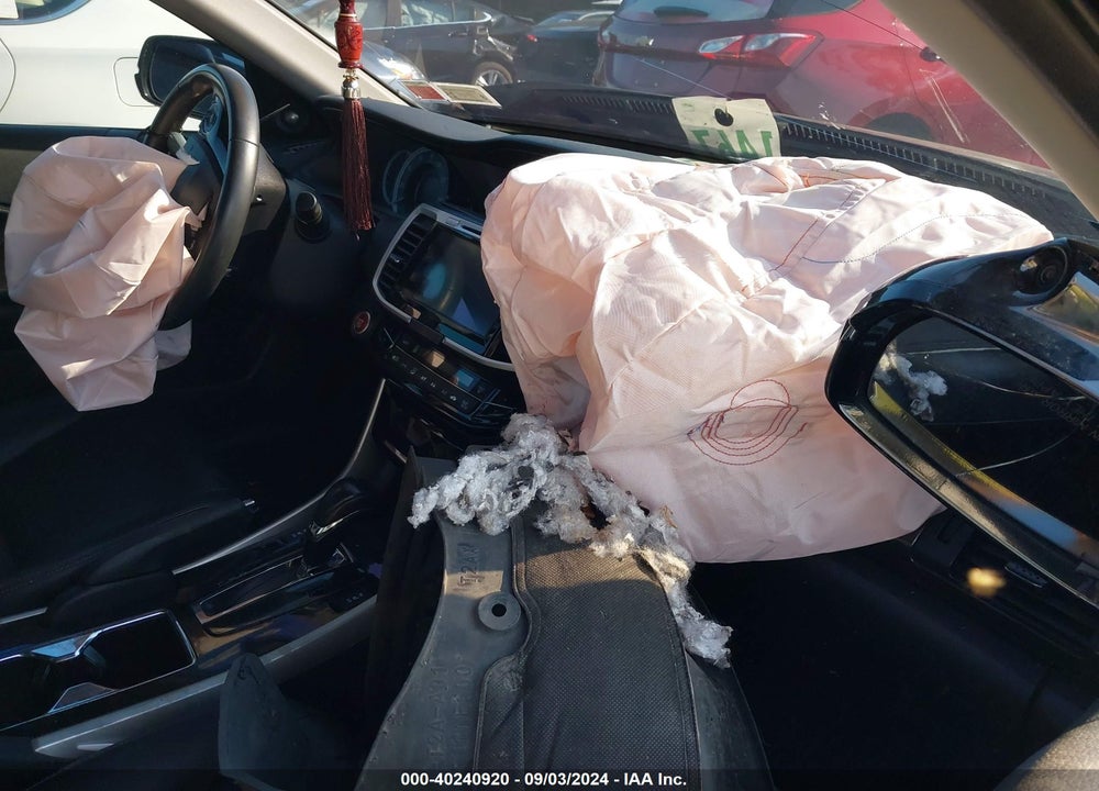 2017 HONDA ACCORD EX-L VIN: 1HGCR2F8XHA023997