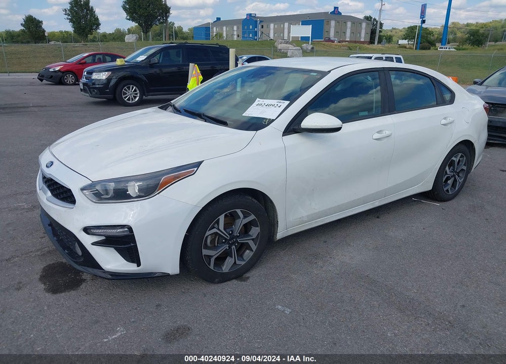 2019 KIA FORTE LXS VIN: 3KPF24AD5KE019540