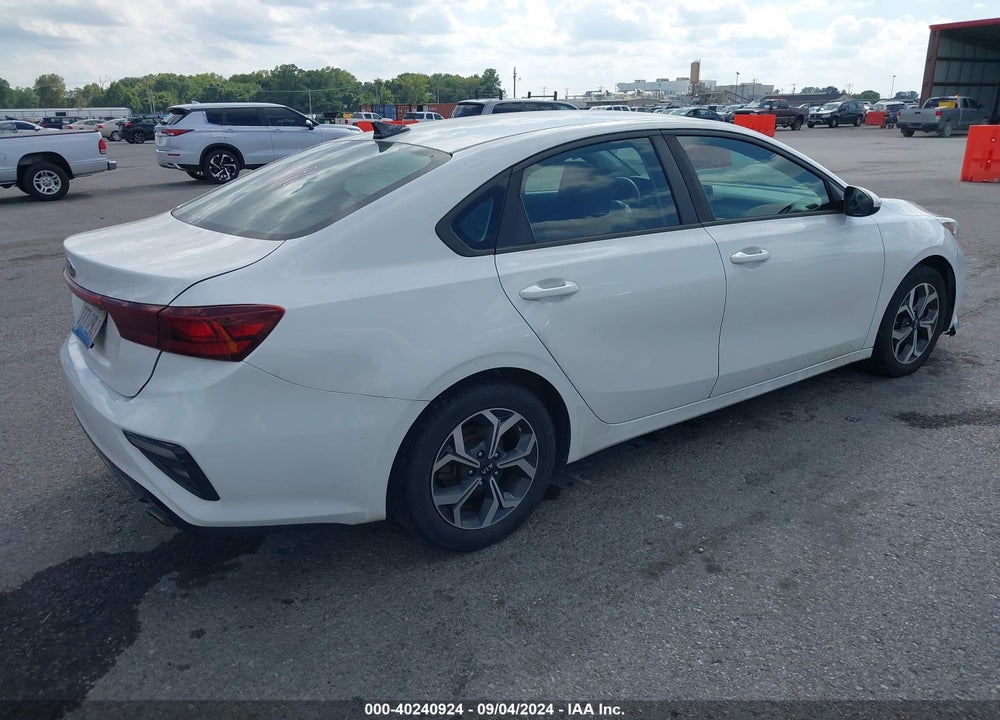 2019 KIA FORTE LXS VIN: 3KPF24AD5KE019540