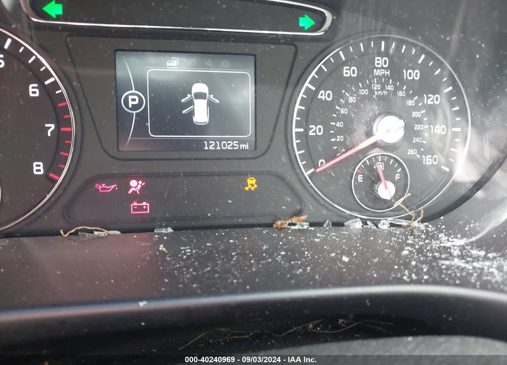 2018 KIA SORENTO 3.3L LX VIN: 5XYPGDA51JG340250