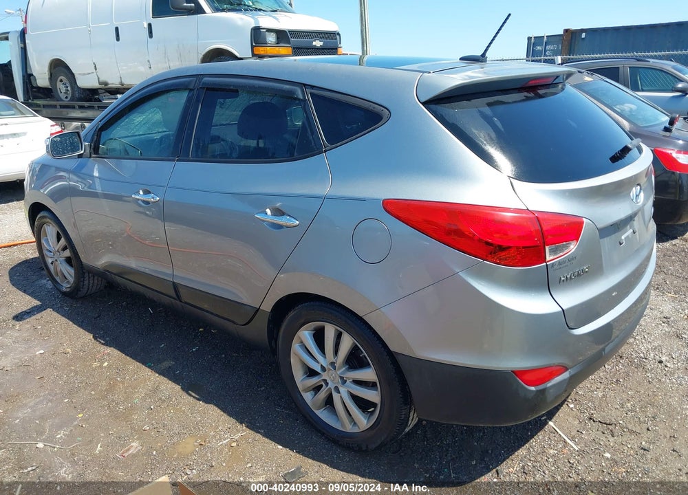 2011 HYUNDAI TUCSON LIMITED VIN: KM8JU3AC7BU219743