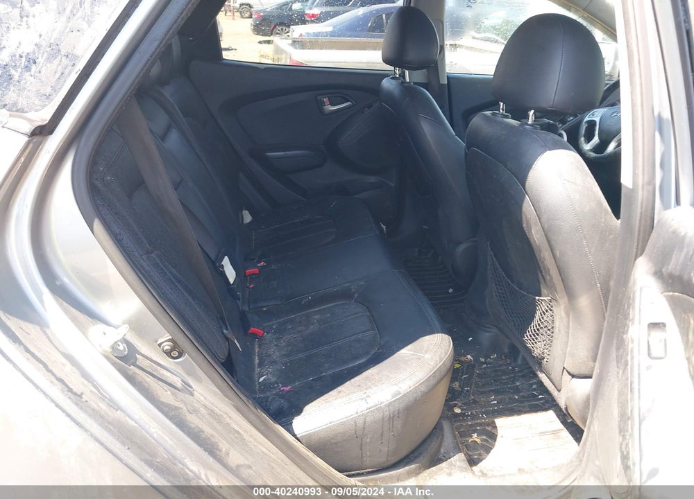 2011 HYUNDAI TUCSON LIMITED VIN: KM8JU3AC7BU219743