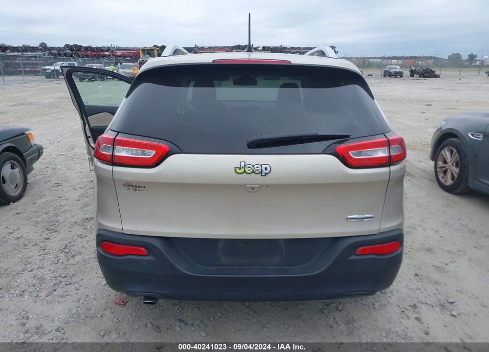 2015 JEEP CHEROKEE LATITUDE VIN: 1C4PJLCB4FW532481