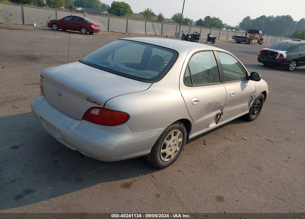 1998 HYUNDAI ELANTRA VIN: KMHJF24M2WU727276
