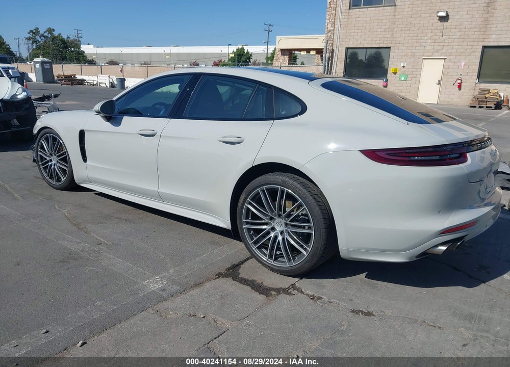2017 PORSCHE PANAMERA 4S VIN: WP0AB2A75HL122403
