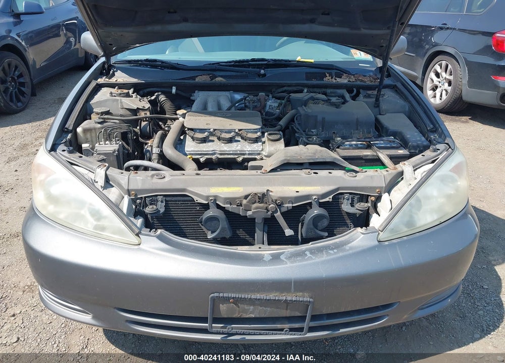2002 TOYOTA CAMRY XLE V6 VIN: 4T1BF30K52U534595