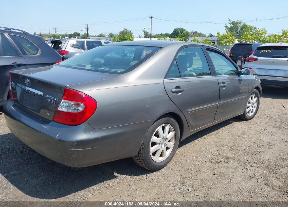 2002 TOYOTA CAMRY XLE V6 VIN: 4T1BF30K52U534595