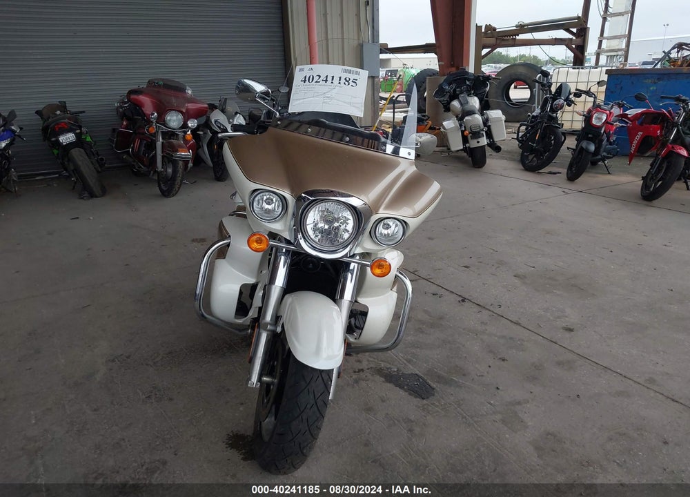 2012 KAWASAKI VN1700 A VIN: JKBVNRA18CA009617