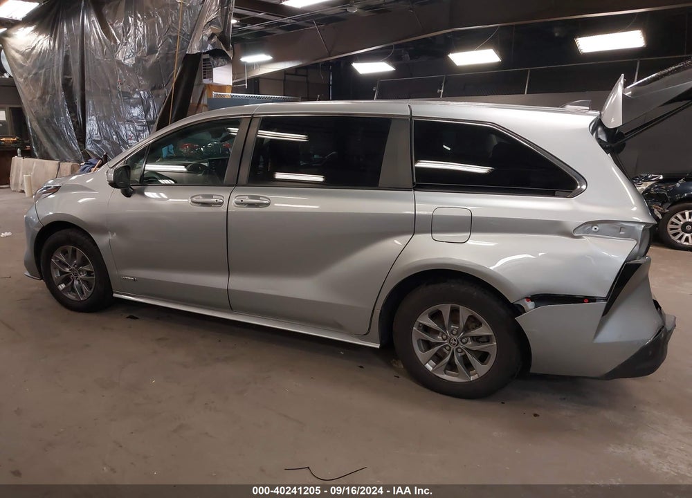2021 TOYOTA SIENNA LE VIN: 5TDKSKFC5MS006055