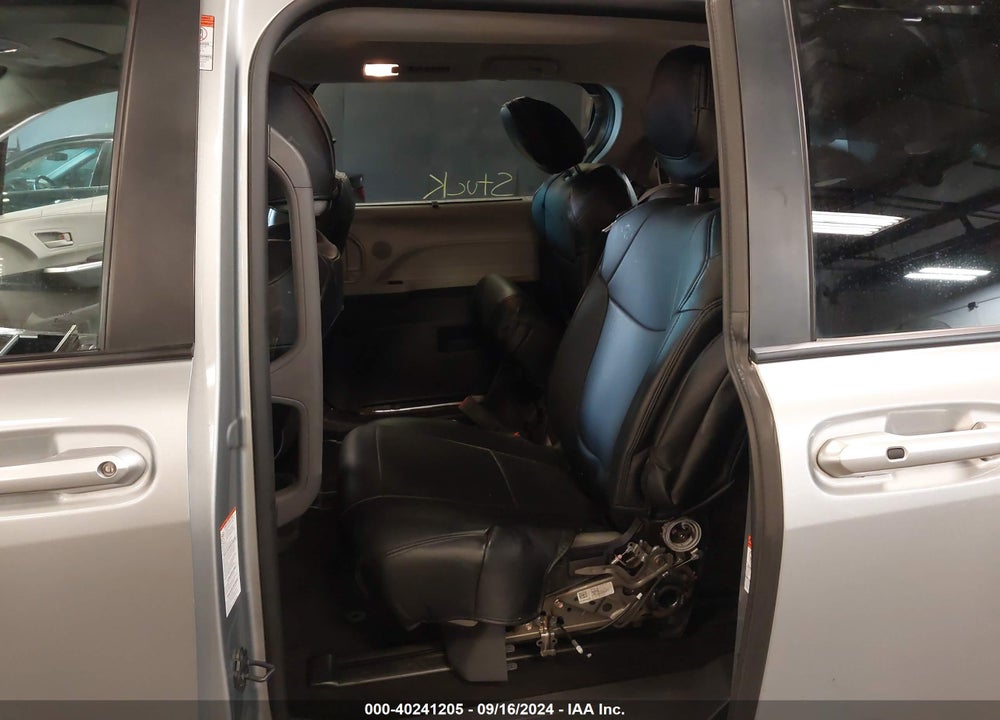 2021 TOYOTA SIENNA LE VIN: 5TDKSKFC5MS006055