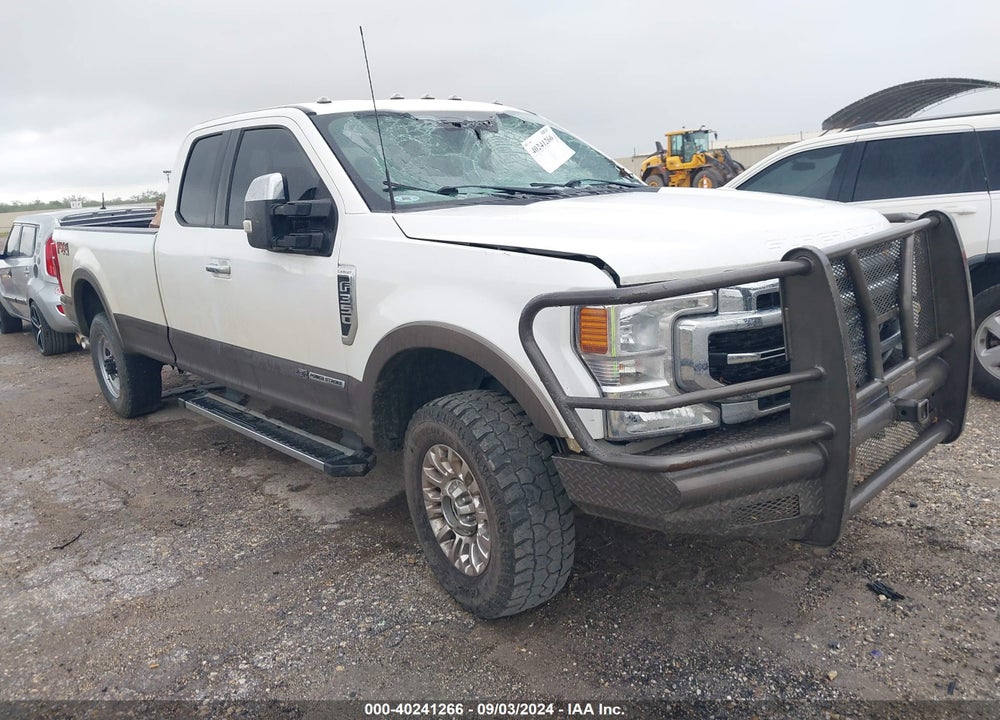 2022 FORD F-350 LARIAT VIN: 1FT8X3BT8NEC87704
