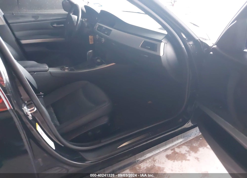 2009 BMW 328 VIN: WBAPK53569A511231