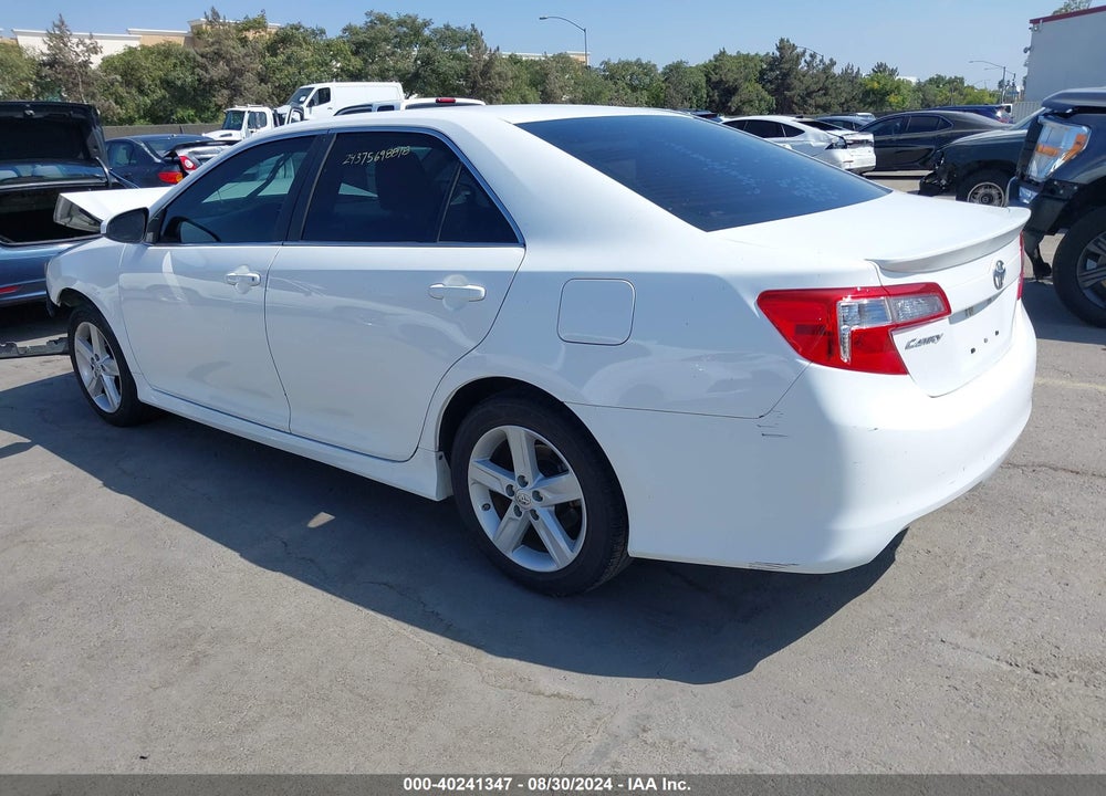 2014 TOYOTA CAMRY SE VIN: 4T1BF1FK9EU327627