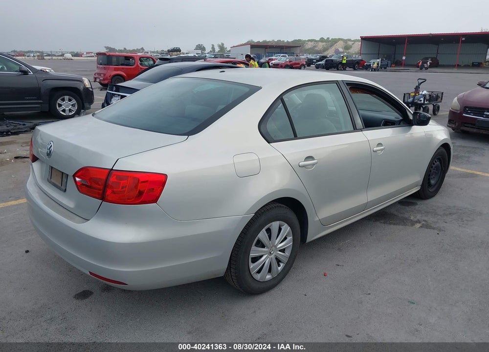 2011 VOLKSWAGEN JETTA 2.0L S VIN: 3VW2K7AJ9BM068846