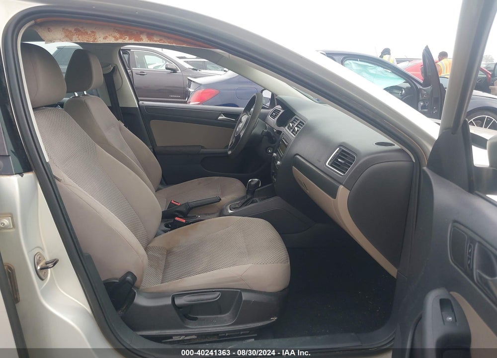 2011 VOLKSWAGEN JETTA 2.0L S VIN: 3VW2K7AJ9BM068846