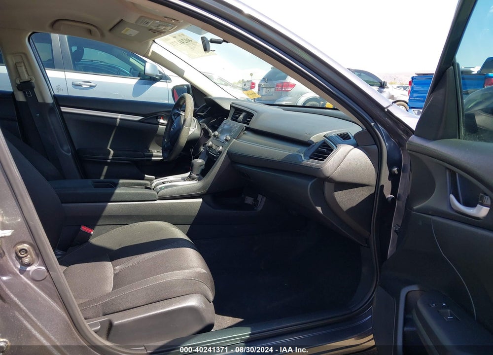 2018 HONDA CIVIC LX VIN: 2HGFC2F50JH601195