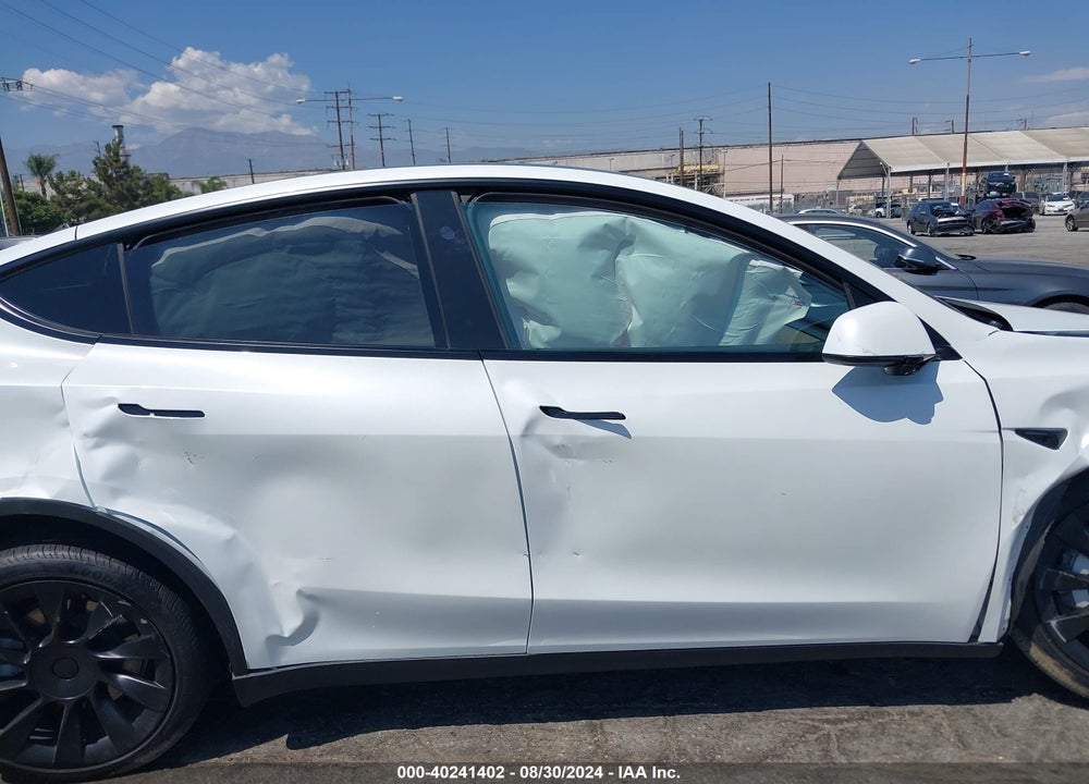 2023 TESLA MODEL Y AWD/LONG RANGE DUAL MOTOR ALL-WHEEL DRIVE VIN: 7SAYGDEEXPF801284