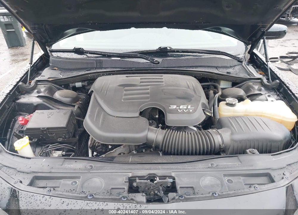 2019 CHRYSLER 300 TOURING L VIN: 2C3CCAAGXKH556132