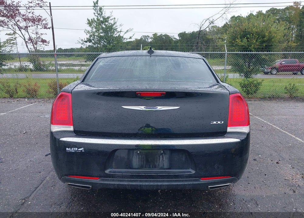 2019 CHRYSLER 300 TOURING L VIN: 2C3CCAAGXKH556132